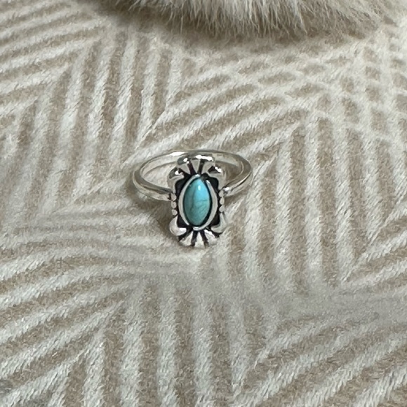 Turquoise silver ring - Picture 2 of 5